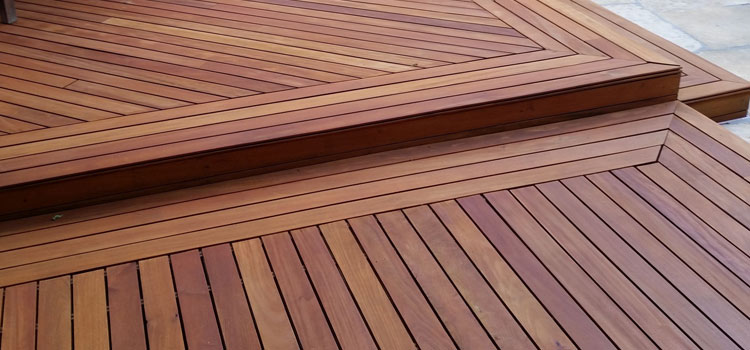 Redwood Decking Material in West Hollywood, CA